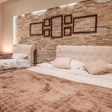 Aparthotel Magico & Nis